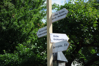 Gemeindefest - Wegweiser