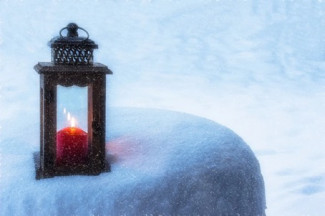 Laterne im Schnee