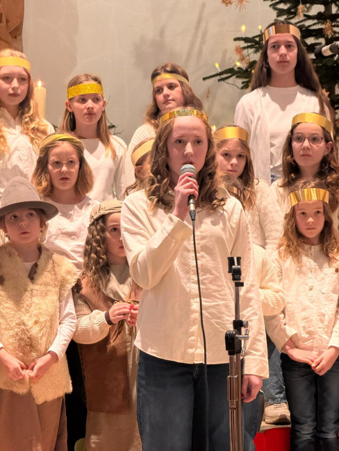 Und alsbald war da bei dem Engel die Menge der himmlischen Heerscharen