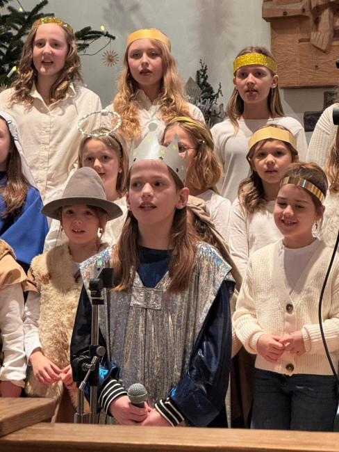 Und alsbald war da bei dem Engel die Menge der himmlischen Heerscharen